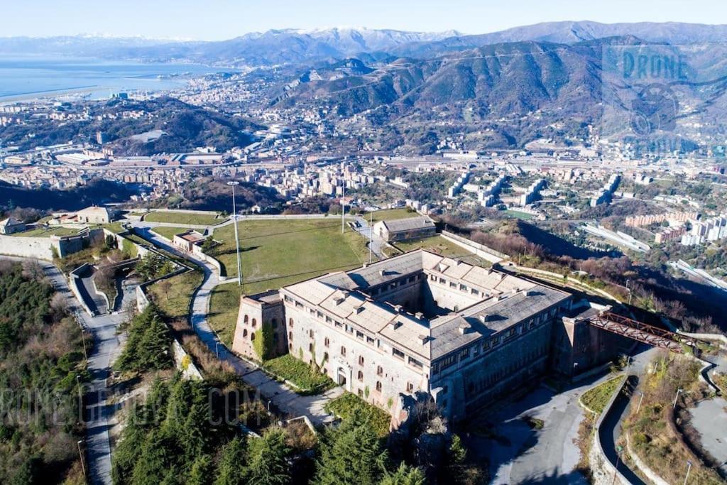 Forti Genova-Free Parking Castellaccio Apartment Extérieur photo